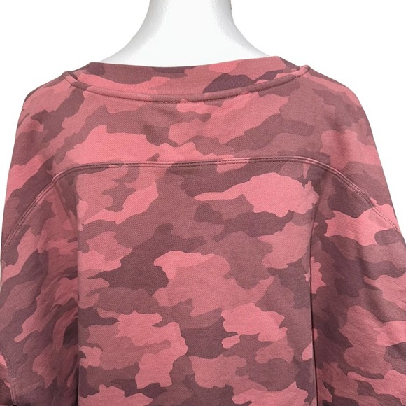 Lululemon - Pink Camo Perfectly Oversized Crew sweatshirt, Size20 women’s - Picture 3 of 13
